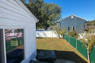95 Liberty Pl, Hazlet Township, NJ 07734 - Photo 10