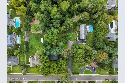390 Church Street, Belford, NJ 07718 - Photo 24