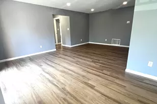 42 Diane Dr, Tinton Falls, NJ 07753 - Photo 8