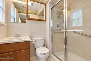121 Farnworth Close, Freehold, NJ 07728 - Photo 14