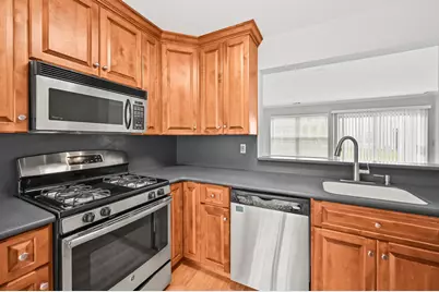 5 Jodhpur Court, Tinton Falls, NJ 07753 - Photo 2