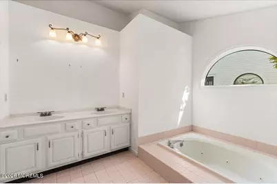 19 Hampton Drive, Marlboro Township, NJ 07746 - Photo 14