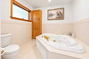 26 Rues Rd, Upper Freehold Township, NJ 08501 - Photo 16