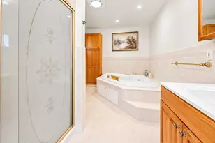 26 Rues Rd, Upper Freehold Township, NJ 08501 - Photo 14