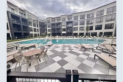 911 District Blvd Ridge, East Brunswick Township, NJ 08816 - Photo 24