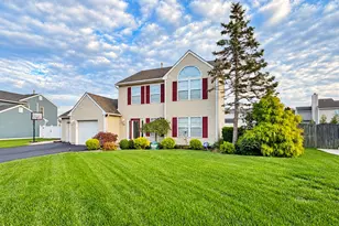 25 Bryce Canyon Rd, Howell Township, NJ 07731 - Photo 1