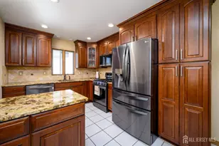 41 Wilson Dr, Fords, NJ 08863 - Photo 4