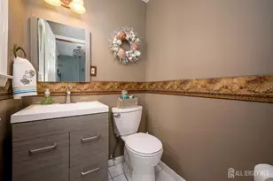 41 Wilson Dr, Fords, NJ 08863 - Photo 8