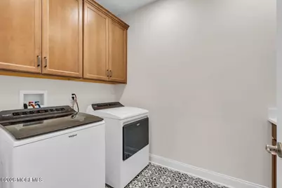 127 Grandview Circle, Farmingdale, NJ 07727 - Photo 32