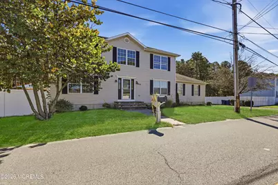 1519 Berkeley Avenue, Beachwood, NJ 08722 - Photo 2
