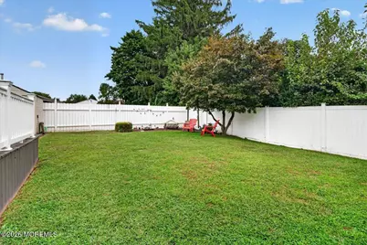 11 Brown Court, Sayreville, NJ 08859 - Photo 28