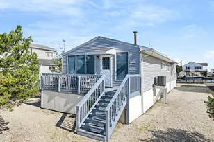 921 S Green St, Tuckerton, NJ 08087 - Photo 2
