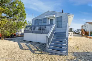 921 S Green St, Tuckerton, NJ 08087 - Photo 1