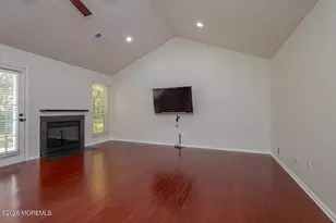81 Poplar Pl, Freehold, NJ 07728 - Photo 4