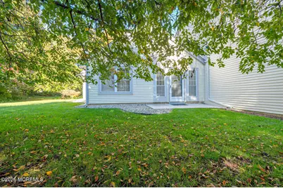 81 Poplar Place, Freehold, NJ 07728 - Photo 14