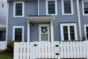 39 Almond Dr, Franklin Township, NJ 08873 - Photo 1