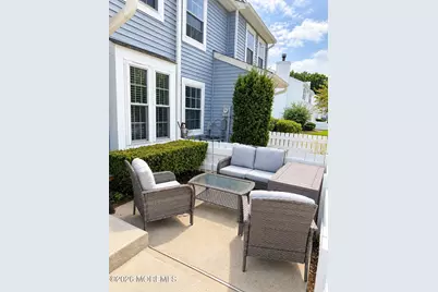39 Almond Drive, Franklin Township, NJ 08873 - Photo 2