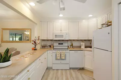 143 Lexington Court, Red Bank, NJ 07701 - Photo 12