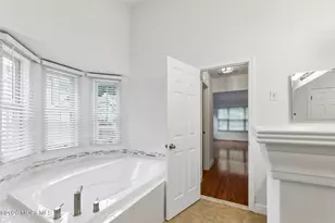 24 Painted Wagon Rd, Holmdel, NJ 07733 - Photo 18