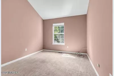 17 Forrest Court, Tinton Falls, NJ 07753 - Photo 12