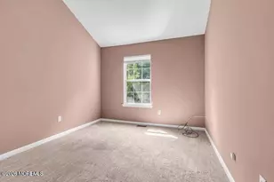 17 Forrest Ct, Tinton Falls, NJ 07753 - Photo 12