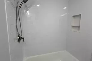 70 William And Mary Sq, Freehold, NJ 07728 - Photo 6