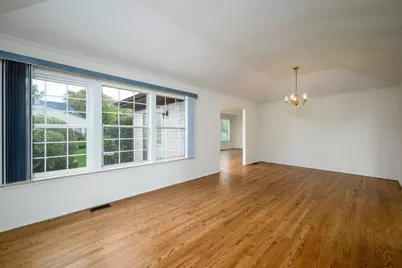 13 Benjamin Franklin Drive, Monroe Township, NJ 08831 - Photo 6
