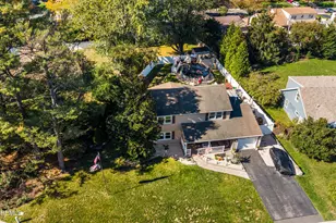 19 Ambler Ln, Aberdeen Township, NJ 07747 - Photo 4