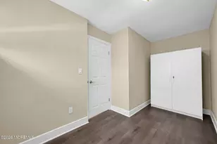 8 Joyce Ct, Tinton Falls, NJ 07724 - Photo 20