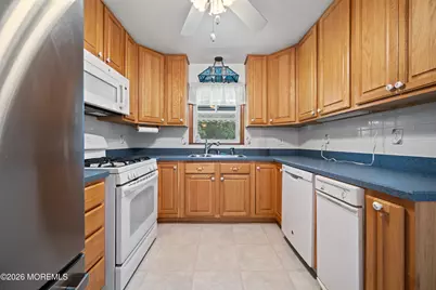 92 Castleton Drive, Toms River Township, NJ 08757 - Photo 14