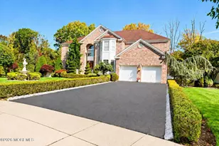 10 Sasha Ct, Matawan, NJ 07747 - Photo 2