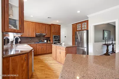 221 Verdant Court, Freehold, NJ 07728 - Photo 20