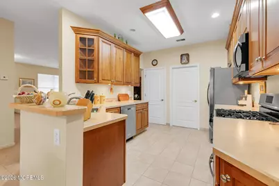 17 Greylawn Drive, Lakewood, NJ 08701 - Photo 18