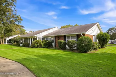 928D Thornhill Court #D, Lakewood, NJ 08701 - Photo 4