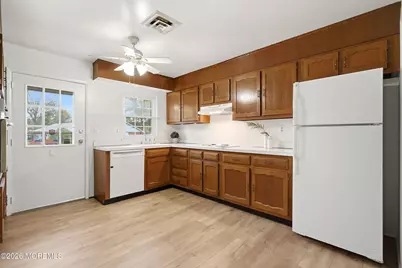 928D Thornhill Court #D, Lakewood, NJ 08701 - Photo 10