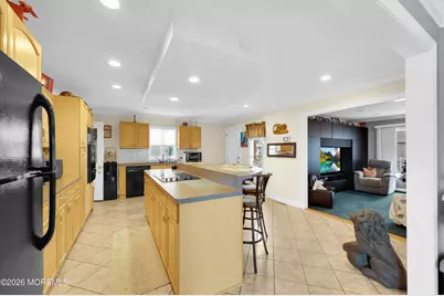 385 Main Street, Keansburg, NJ 07734 - Photo 8