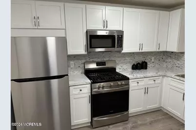 204 Forsythia Lane, Englishtown, NJ 07726 - Photo 2