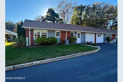 442 D Cheshire Court, Lakewood, NJ 08701 - Photo 2