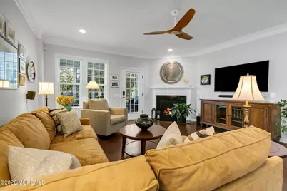 23 W Chaucer Lane, Farmingdale, NJ 07727 - Photo 20