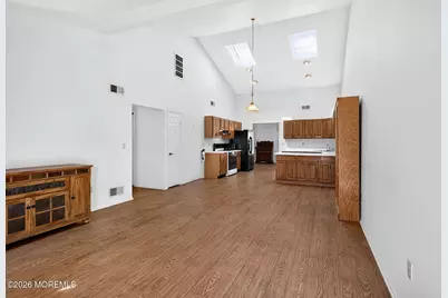 162 Gayle Court, Lakewood, NJ 08701 - Photo 8