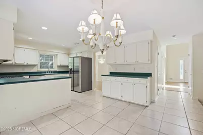 2 Oxford Lane, Eatontown, NJ 07724 - Photo 18