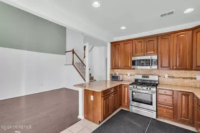 2464 Canterbury Lane, North Brunswick Township, NJ 08902 - Photo 12
