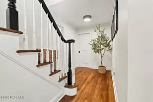 9 Buttonwood Dr, Shrewsbury, NJ 07702 - Photo 6