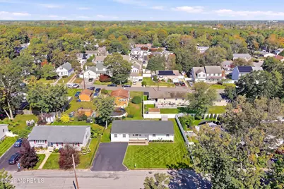 428 Tiller Avenue, Beachwood, NJ 08722 - Photo 2