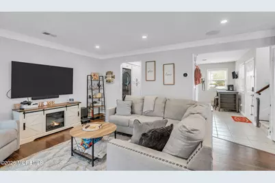 13 Frost Court, Freehold, NJ 07728 - Photo 8
