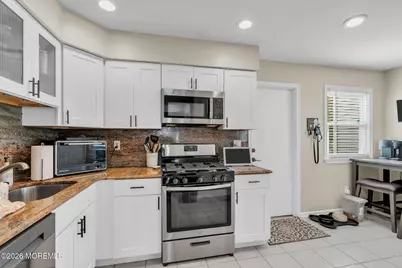 13 Frost Court, Freehold, NJ 07728 - Photo 14