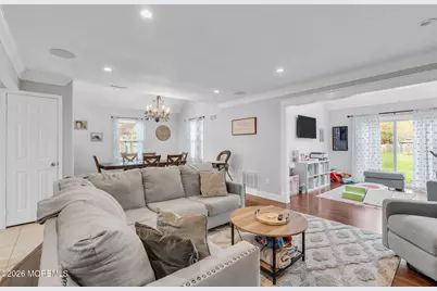 13 Frost Court, Freehold, NJ 07728 - Photo 10