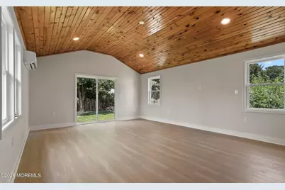 77 Helen Avenue, Freehold, NJ 07728 - Photo 10