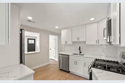 77 Helen Avenue, Freehold, NJ 07728 - Photo 6