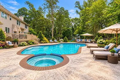 21 Old Queens Court, Eatontown, NJ 07724 - Photo 10